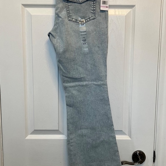 Aeropostale low rise flare stretch Denim Jeans - Picture 3 of 11